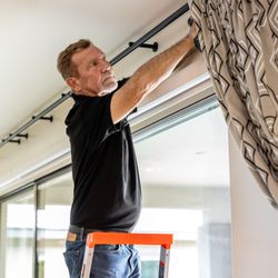 Budget Blinds of The Northland and Kansas City - Drapery Installation
