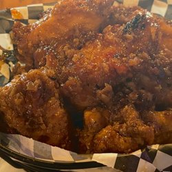 Rookies Restaurant & Sports Bar - Southern Fried CHICKEN WINGS with Thai Sweet Chili Sauce and Bacon Jam