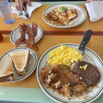Woody's Diner - Diners Near Me - Sunset Beach, California Woody's Diner - Diners Near Me - Sunset Beach, California