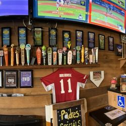 BBQ House Bar & Grill - Inside