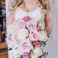 Brick by Brick Floral - Bride bouquet