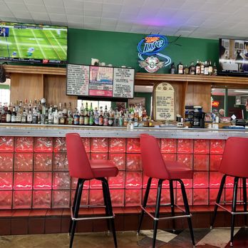 Workingman's Friend - Bar area - Bars Near Me - Indianapolis, Indiana Workingman's Friend - Bar area - Bars Near Me - Indianapolis, Indiana