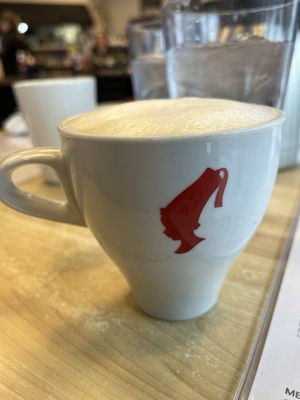 Boulevard Bistro by null