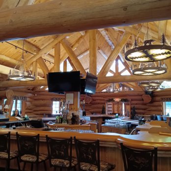 The Log Den - the bar and dining area - American Near Me - Egg Harbor, Wisconsin