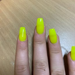 nails