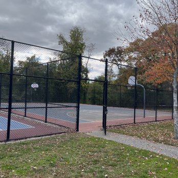 Raynor Beach County Park - Basketball Court - Parks Near Me - Lake Ronkonkoma, New York Raynor Beach County Park - Basketball Court - Parks Near Me - Lake Ronkonkoma, New York