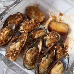 LA Cajun seafood - Cajun box Mussels