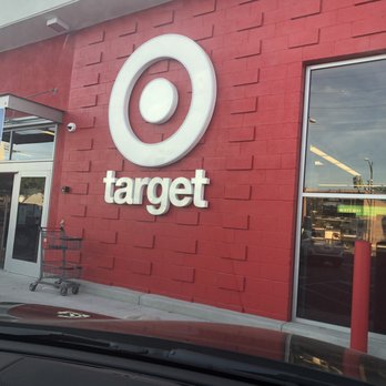 Target - Outside - Department Stores Near Me - Burbank, California