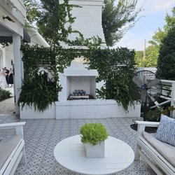 Little Point Clear - Part of the stunning courtyard