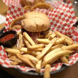 Newt's South - Marvin's Burger