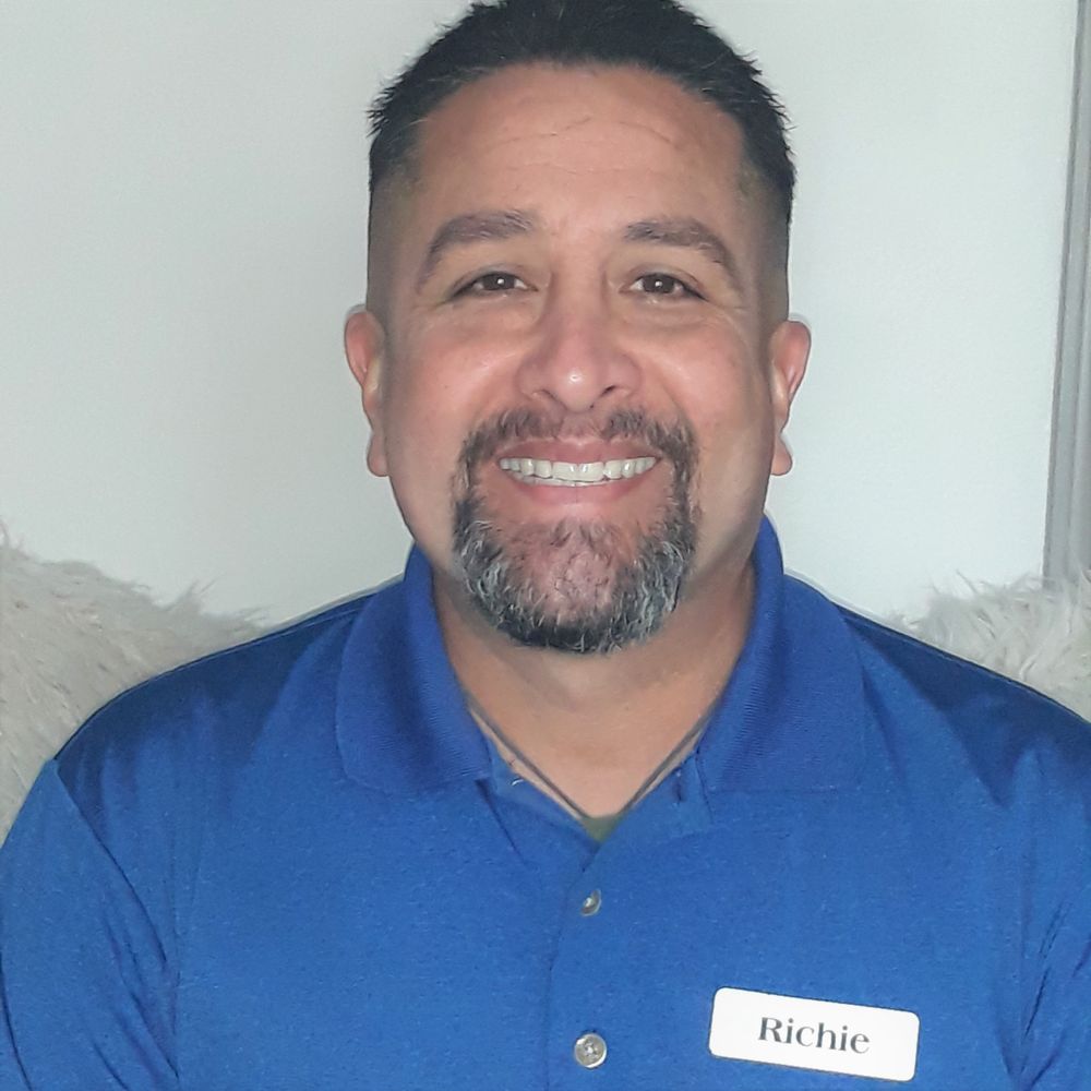 Slide of Richard M Aguilar III - Handyman Services