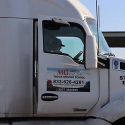 MG Truck Driving School - MG trucks