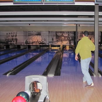 Pinstripes - Pinstripes bowling lanes, December 2010. How did my brother pull it out? I was kicking his rump! - Bowling Near Me - Northbrook, Illinois Pinstripes - Pinstripes bowling lanes, December 2010. How did my brother pull it out? I was kicking his rump! - Bowling Near Me - Northbrook, Illinois