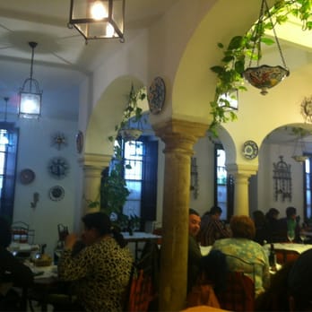 Patio de la Juderia - Spanish Near Me - Córdoba, Colorado