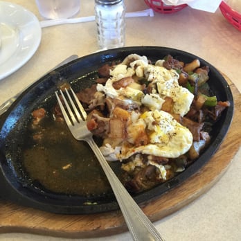 Fritangas Mexican Restaurant - Skillet de carbon. - Mexican Near Me - Aurora, Colorado