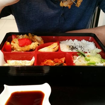 Restauracja Sora - Zestaw lunchowy z wieprzowiną w cieście - Korean Near Me - Warsaw, MZ Restauracja Sora - Zestaw lunchowy z wieprzowiną w cieście - Korean Near Me - Warsaw, MZ