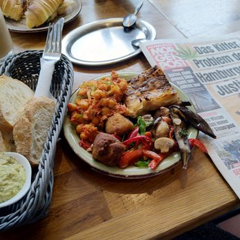 Estoril - Lecker Antipasti Teller ohne Gras. - Cafes Near Me - Hamburg, HH Estoril - Lecker Antipasti Teller ohne Gras. - Cafes Near Me - Hamburg, HH
