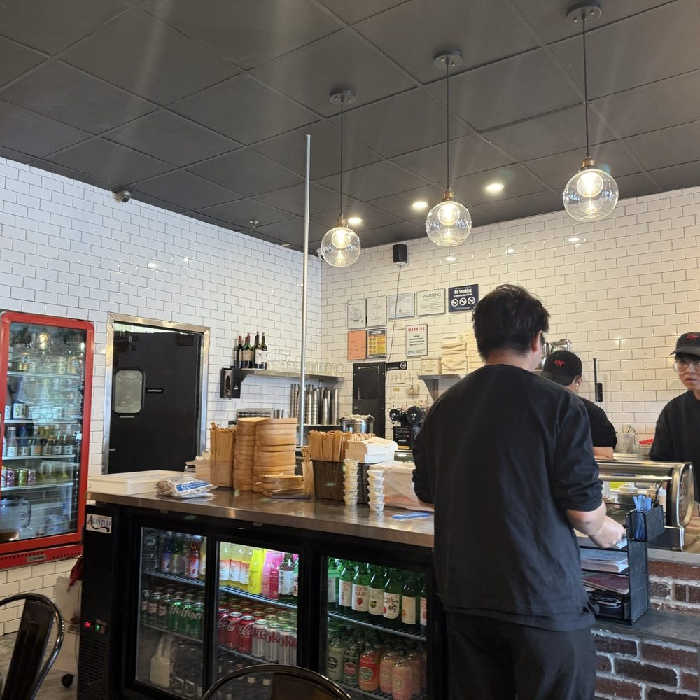 Akino - Sushi Bars Near Me - Elmhurst, New York Akino - Sushi Bars Near Me - Elmhurst, New York
