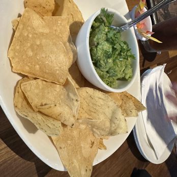Yard House - Guacamole and chips first starter - New American Near Me - Virginia Beach, Virginia Yard House - Guacamole and chips first starter - New American Near Me - Virginia Beach, Virginia
