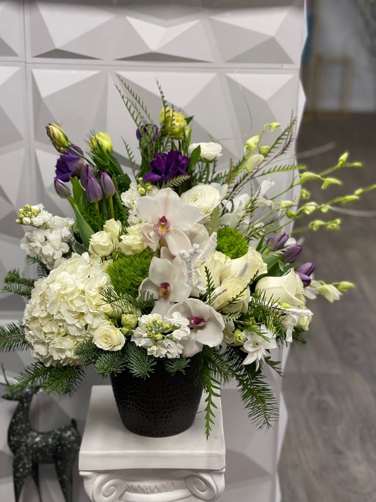 Open for Business FLOWERS BELLE ROSES 27 Photos 1107 S Glendale