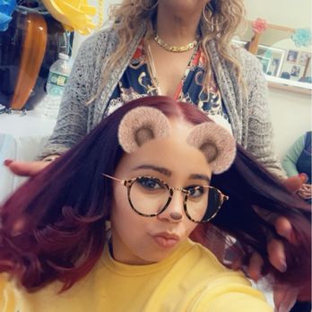 Beatriz Unisex Salon - Fenomenal Estilista no la cambiaria por nadie - Hair Salons Near Me - Brooklyn, New York Beatriz Unisex Salon - Fenomenal Estilista no la cambiaria por nadie - Hair Salons Near Me - Brooklyn, New York