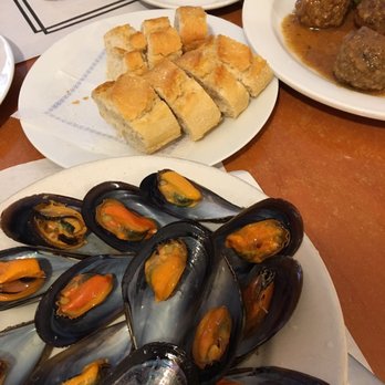 Bar Casi - Tapas Bars Near Me - Barcelona, B Bar Casi - Tapas Bars Near Me - Barcelona, B