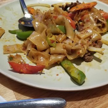 Basil & Co - Drunken noodle with beef (x-tra $2 for beef) - Thai Near Me - Diamond Bar, California Basil & Co - Drunken noodle with beef (x-tra $2 for beef) - Thai Near Me - Diamond Bar, California