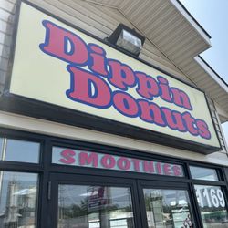 Dippin Donuts