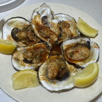 J C Seafood House - Lightly steamed oysters - Seafood Near Me - Mary Esther, Florida J C Seafood House - Lightly steamed oysters - Seafood Near Me - Mary Esther, Florida
