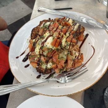 Prezzo Italian Restaurant & Bar - Palm Beach Gardens - Caprese Chicken - Italian Near Me - Palm Beach Gardens, Florida