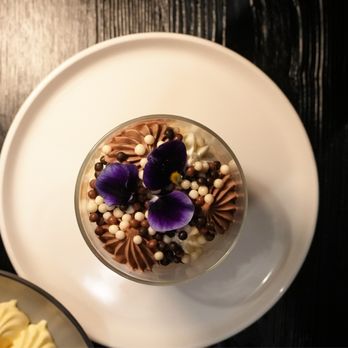 Pearl - Cocktail Bars Near Me - Mystic, Connecticut