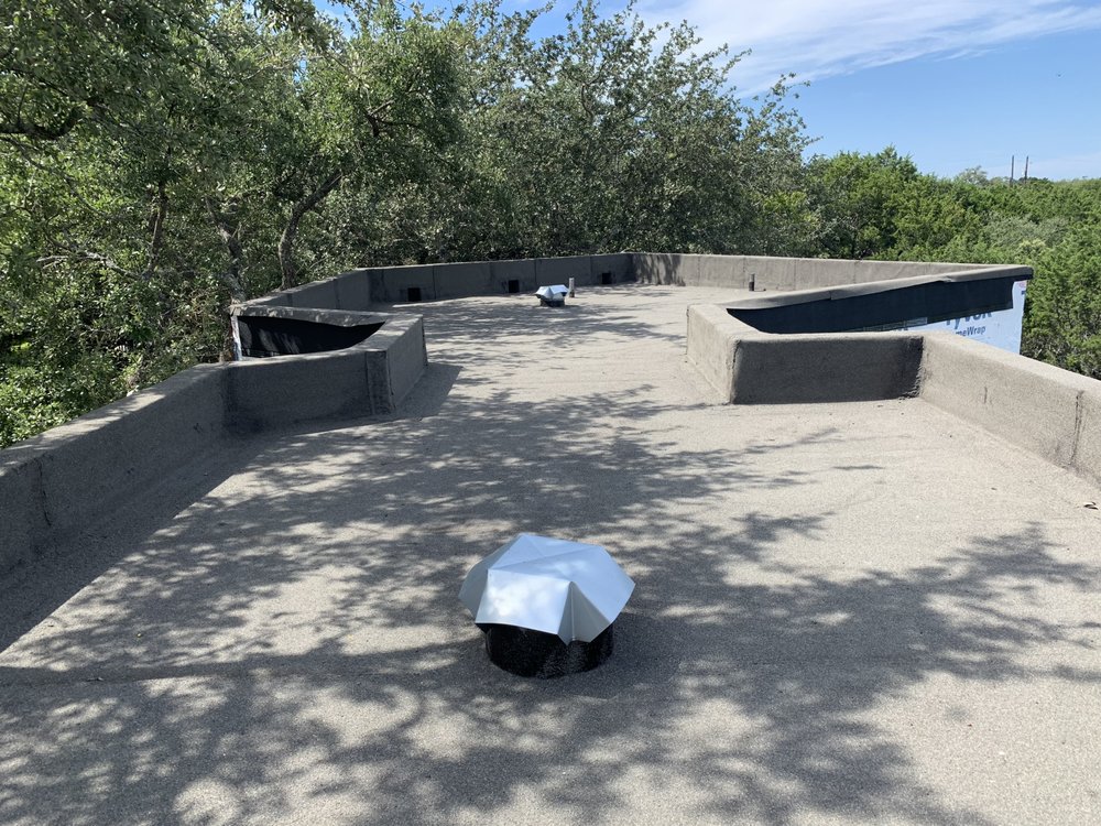 Slide of I M Roofing & Construction