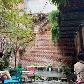 Fourth Wall - Patio - Coffee & Tea Near Me - New Orleans, Louisiana
