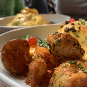 Kitchen Story - Eggs Crab Benedict - Breakfast & Brunch Near Me - Oakland, California