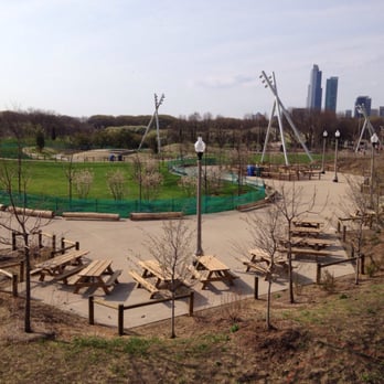 Millennium Park - Benches - Parks Near Me - Chicago, Illinois Millennium Park - Benches - Parks Near Me - Chicago, Illinois