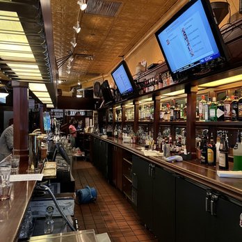 Elephant & Castle - Bar - British Near Me - Washington, DC, District of Columbia Elephant & Castle - Bar - British Near Me - Washington, DC, District of Columbia