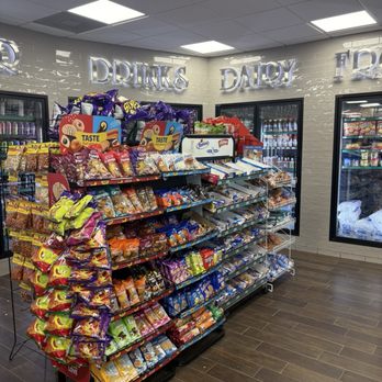 Papo’s 28 Express - Snack Items - Gas Stations Near Me - Chicago, Illinois Papo’s 28 Express - Snack Items - Gas Stations Near Me - Chicago, Illinois