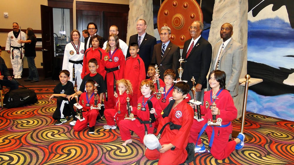 Canadian Family Taekwondo Programs Logo
