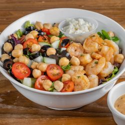 Nutrivida Food And Juice - Nutrirrenean Salad with shrimps