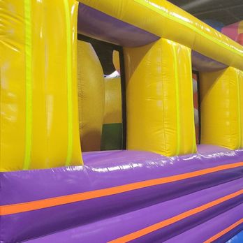 Fun Box - Large bounce house - Indoor Playcenter Near Me - Bowie, Maryland