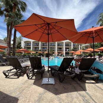 Palm Mountain Resort & Spa - Pool view - Hotels Near Me - Palm Springs, California Palm Mountain Resort & Spa - Pool view - Hotels Near Me - Palm Springs, California