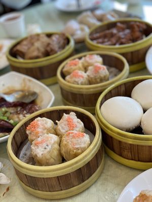 Feng Ze Yuan Restaurant by null