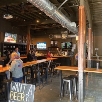 Indoor space before the post-5pm crowd!