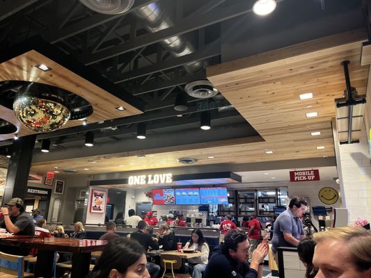 Raising Cane's Chicken Fingers by null