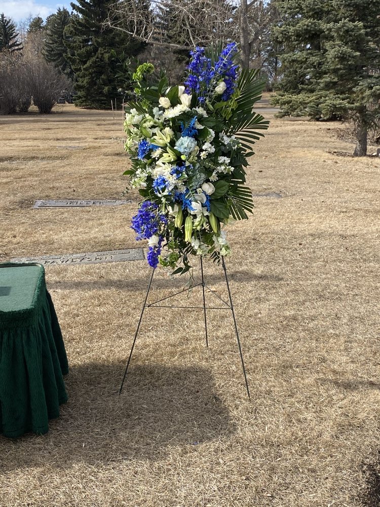 PETALS FOR LESS Updated September 2024 18 Photos 13445 97th