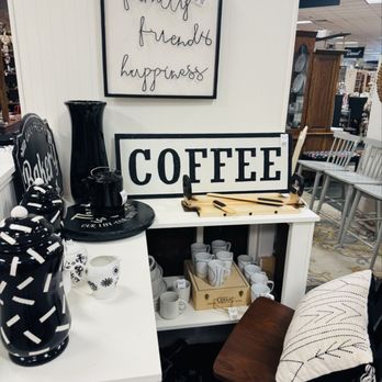 Kalamazoo Kitty Marketplace - Home Decor Near Me - Portage, Michigan