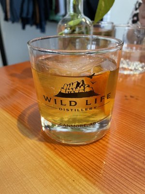 Wild Life Distillery & Cocktail Bar by null