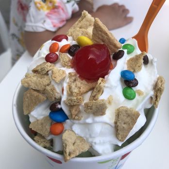 35 Below - Green tea rolled ice cream topped with whipped cream, gram crackers, m&m's and lychee jelly! - Bubble Tea Near Me - Wesley Chapel, Florida 35 Below - Green tea rolled ice cream topped with whipped cream, gram crackers, m&m's and lychee jelly! - Bubble Tea Near Me - Wesley Chapel, Florida