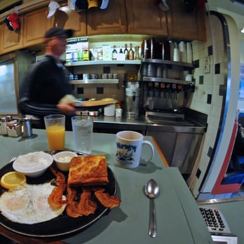 Blue Dolphin Cafe - Breakfast & Brunch Near Me - Sarasota, Florida