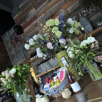 Pax Wines - Wine Tasting Room Near Me - Sebastopol, California